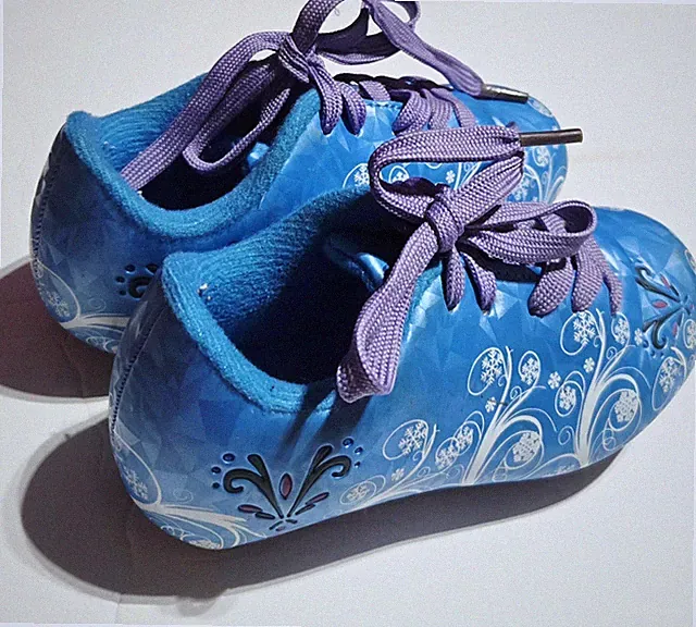Vizari Frost Girl's 8.5 Toddler Beginner Soccer Cleat Blue Purple Snowflakes
