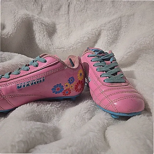 Vizari Girls Pink Blue Floral Soccer Cleats Firm Ground Athletic Shoes Size 11.5