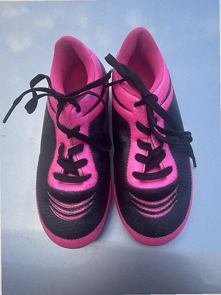 girls soccer cleats size 12.5