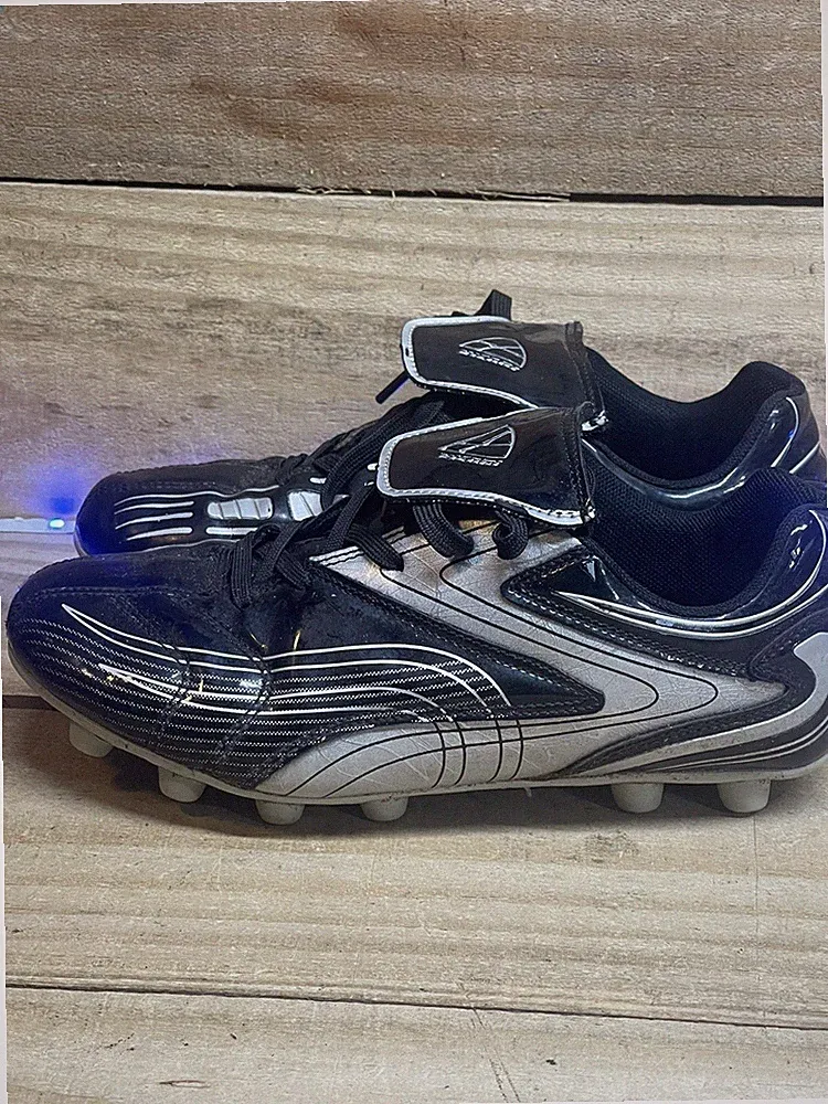 Vizari Leather Soccer Cleats Youth Boys Size 4.5 Black, Gray, White & Silver
