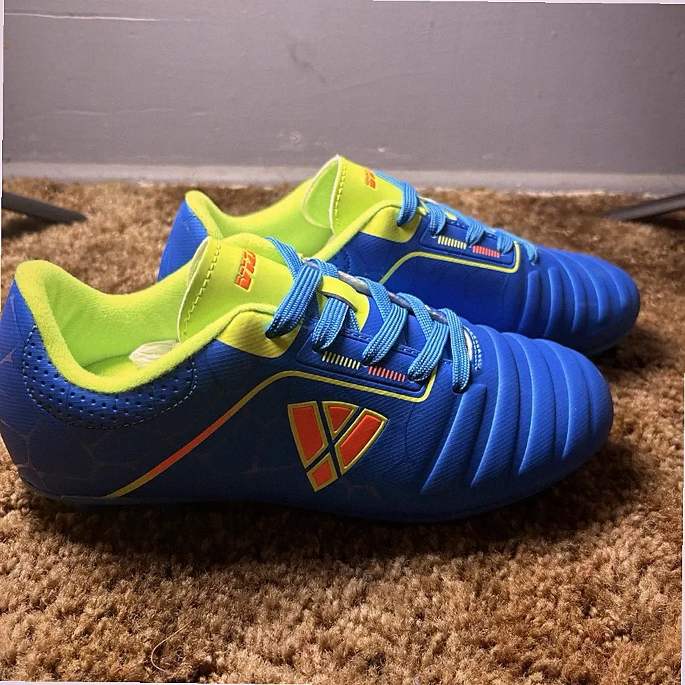 Vizari Soccer Cleats Blue US Size 5 Unisex Youth Soccer Footwear