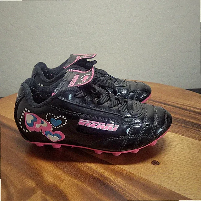 Vizari Soccer Cleats Shoes Girls Black w/ Pink Hearts Youth Sz 10C Soccer Player