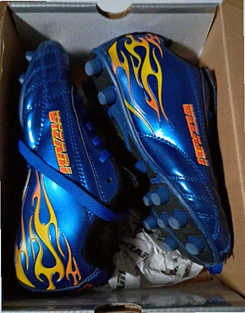 vizari soccer cleats Size 1