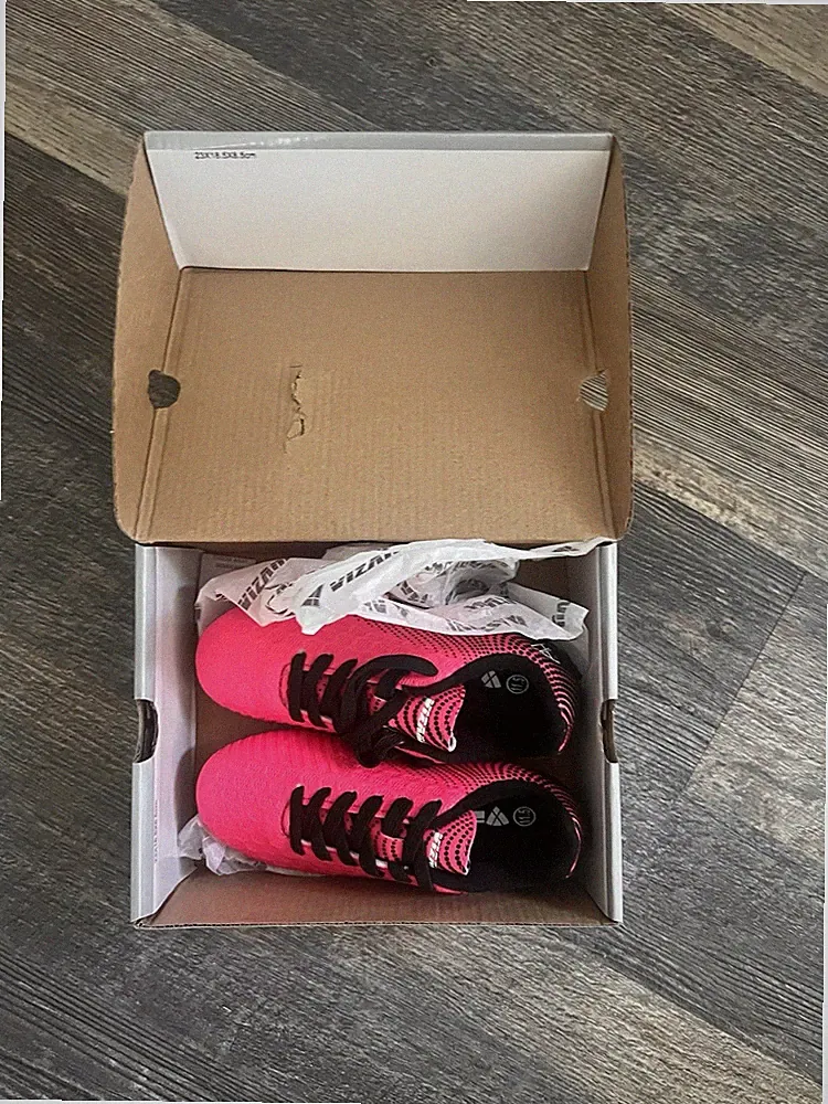 Vizari Stealth FG Soccer Cleats Pink/Black Youth Kids US 11.5C Soccer Shoes