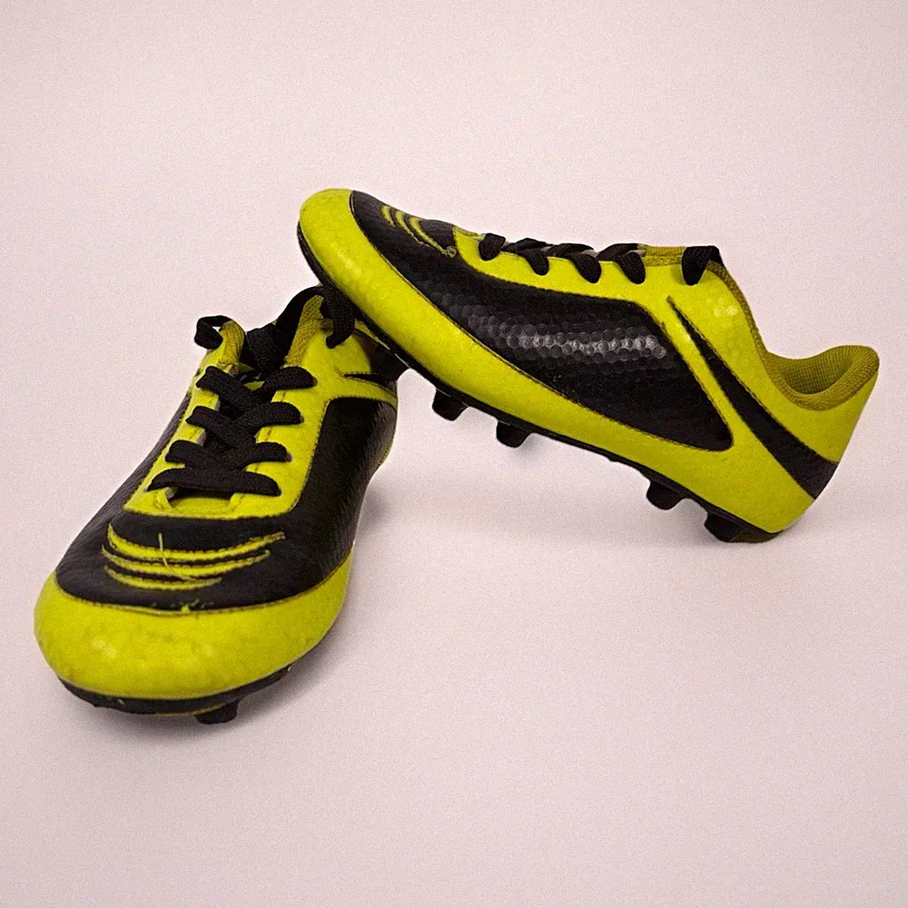 Vizari Stealth FG Soccer Shoes Soccer Cleats Yellow/Black Youth Size 13