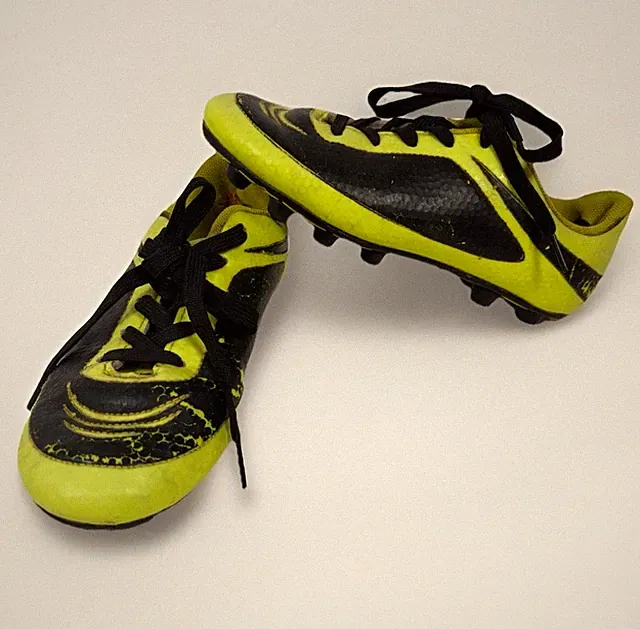 Vizari Stealth FG Soccer Shoes Soccer Cleats Yellow/Black Youth Size 2