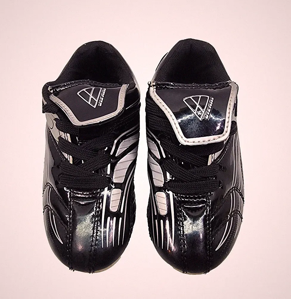 Vizari Striker FG Youth Soccer Cleats Size 9.5 Black Silver Kids Football Shoes