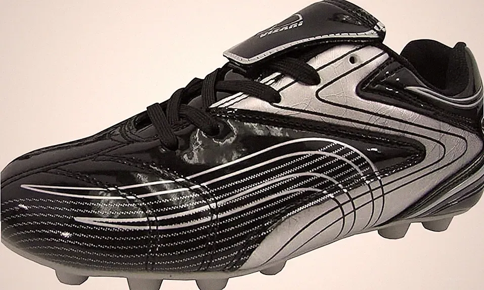 Vizari Striker Firm Ground Soccer Cleats, Black/Silver, Men's Size 10