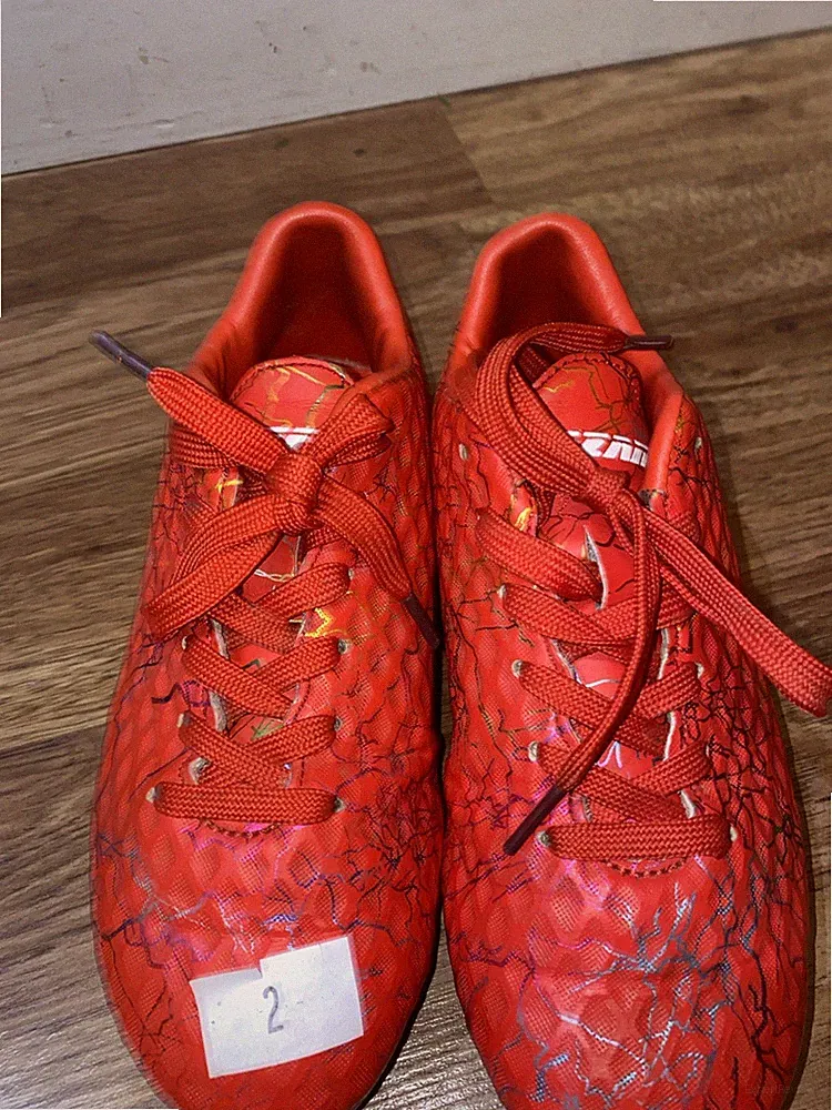 Vizari Youth Soccer Cleats Size 2