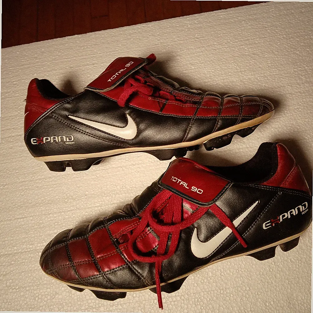 Vtg 2003 Nike Air Zoom Total 90 II FG Soccer Cleats Black Red 305473-016 Sz 5.5Y