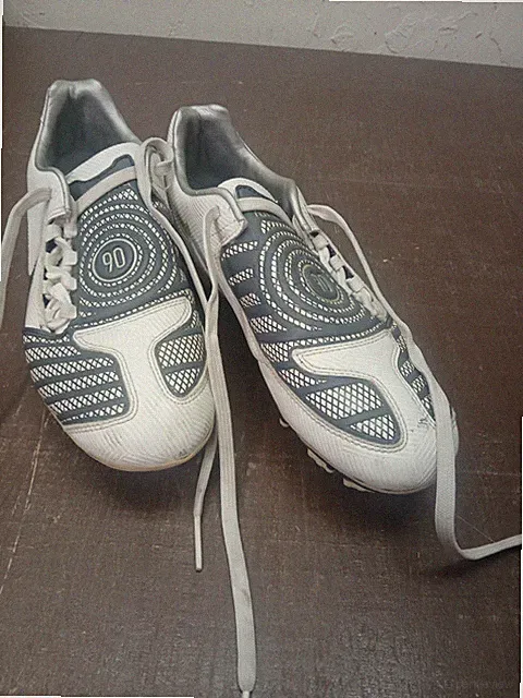 VTG 2008 Nike Total 90 Soccer Cleat Men size 6.5