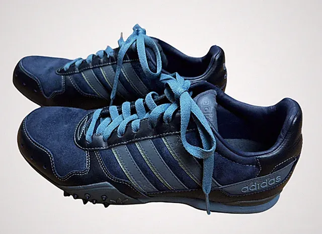 VTG Adidas Originals 2005 Navy Suede Sneakers Mens 8.5 Rare Trefoil Leather 1145