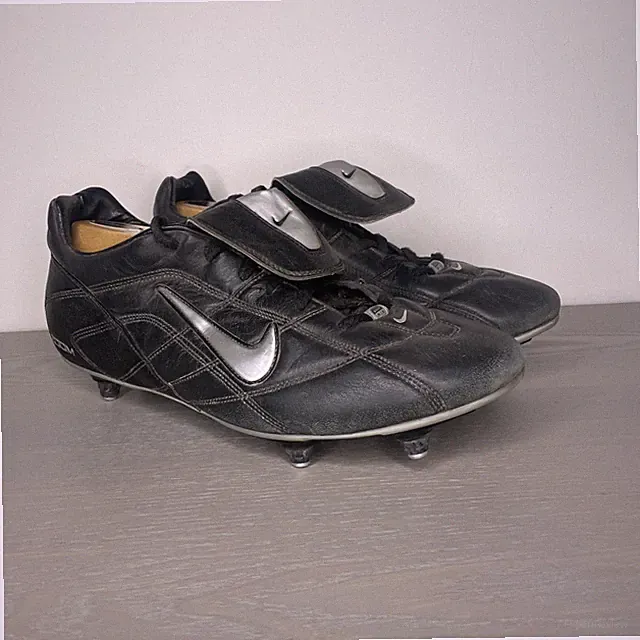 VTG Nike Air Zoom Tiempo Soccer Cleats Black Leather Mens 12 2003 Y2k