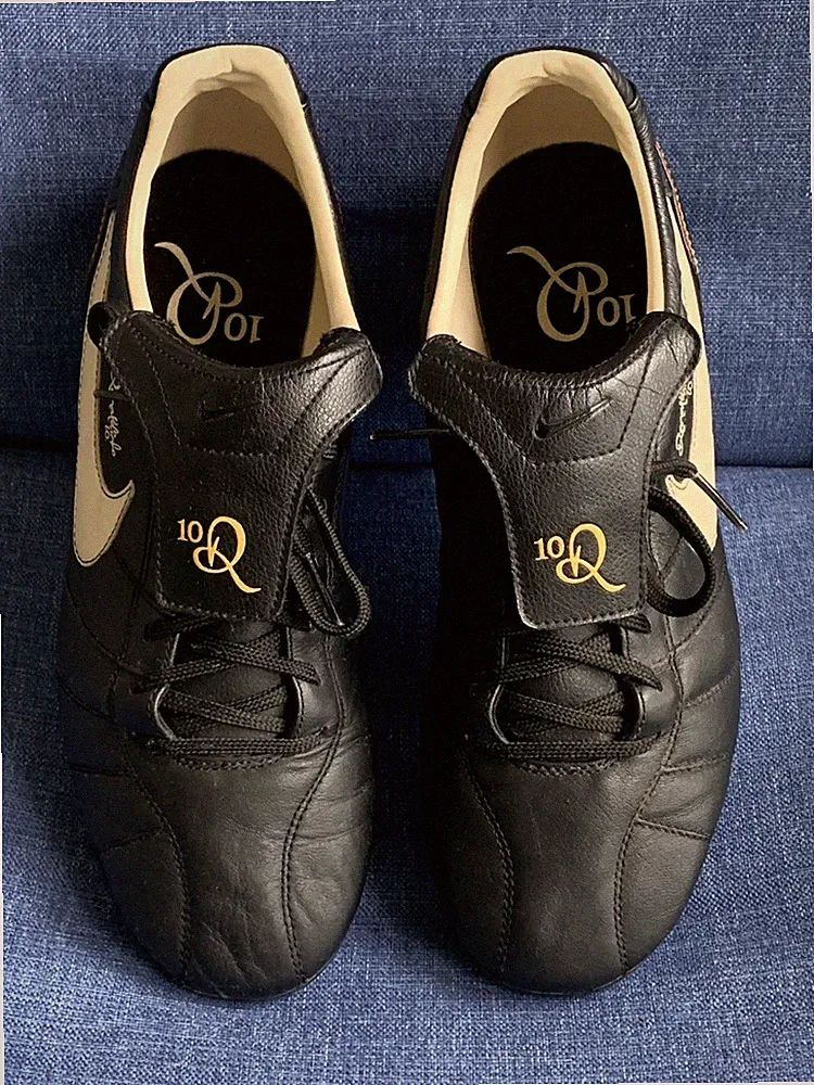 VTG NIKE TIEMPO RONALDINHO R10 SOCCER CLEATS BOOTS BLK/WHT 315286-027 MEN 9 RARE