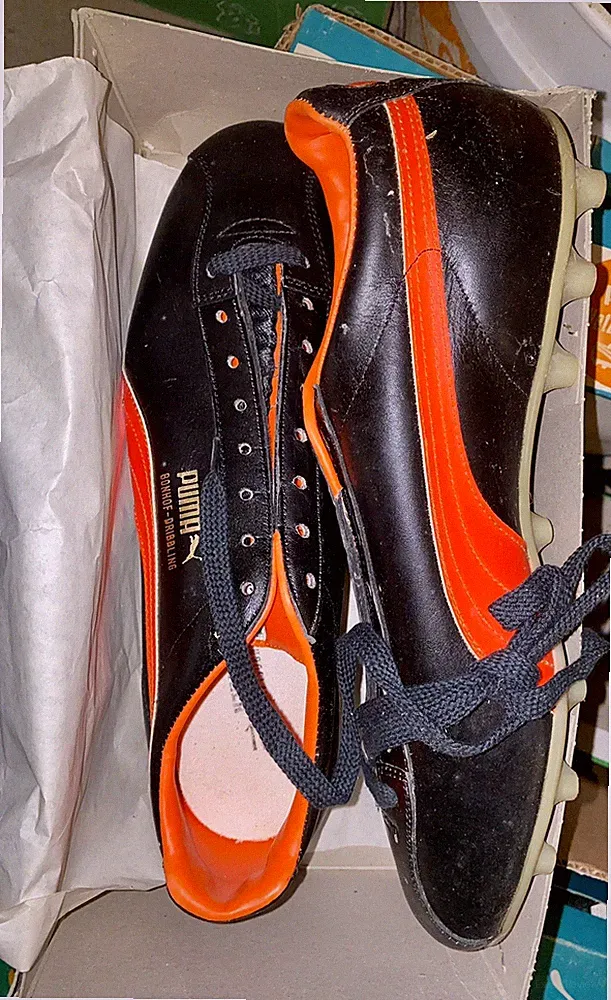Vtg Puma Bonhoff-Dribbling 70s Black Orange Stripes Leather Soccer Cleats 10.5