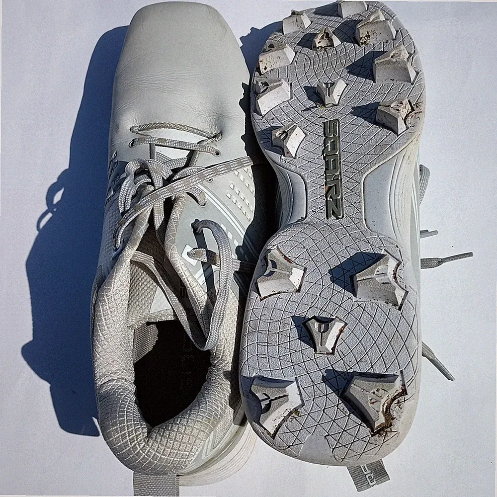 white soccer / football shoes US size 11 in very good condition