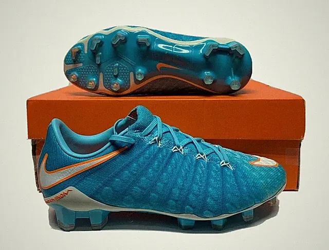 WMNS Nike Hyervenom Phantom III FG Soccer Cleats Polarized Blue White 881543-414