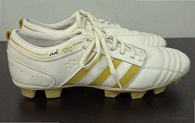 Women's Adidas, Adi Nova, Traxion, Quilted White Cleat Shoes size 8.5 M