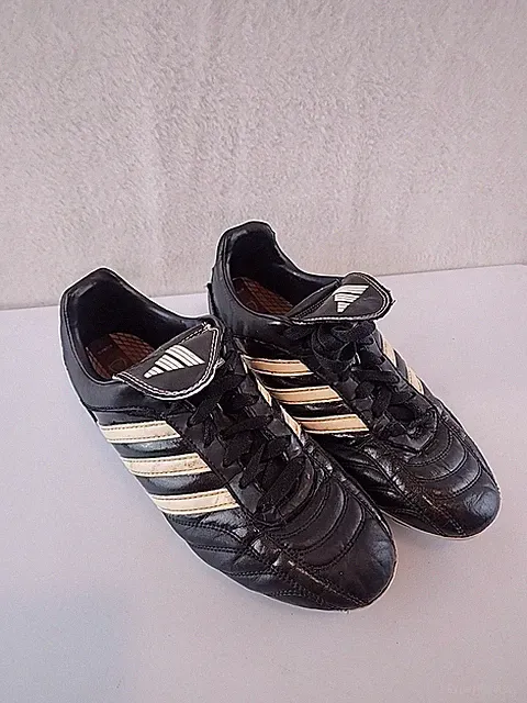 Women's Adidas, Traxion, Quilted Black Cleat Shoes size 7 M