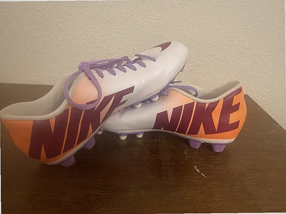 Women’s Nike Mercurial Vortex FG Soccer Cleats Size 11