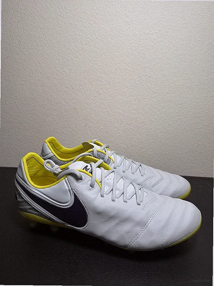 Women’s Size 9.5 Nike Tiempo Legend 6 AG Soccer Cleats Grey Yellow 846227-054