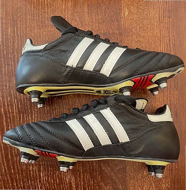 World Cup, adidas screw-in cleats, kangaroo NIB US 8, VINTAGE 1997