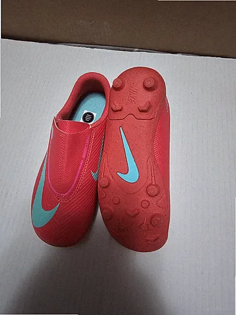 Youth Nike Jr Vapor 16 Club Soccer Cleats Ember Glow/Aurora Green Mercurial 12C