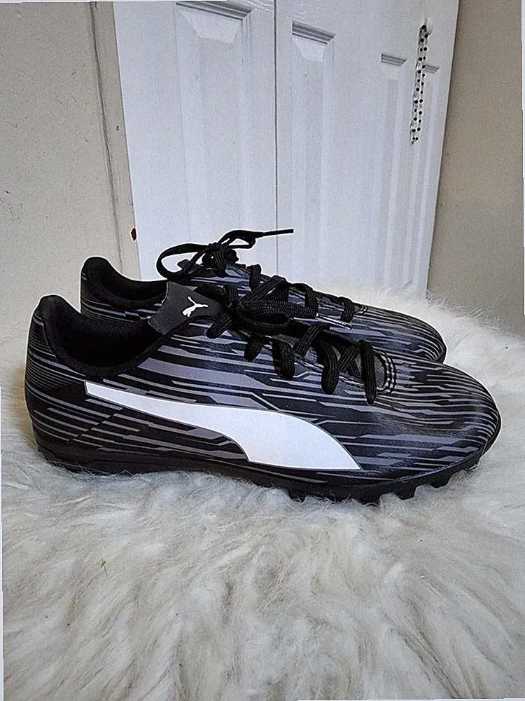 Youth Puma Rapido III Black & White Astro Turf Soccer Cleats Shoes Size 5.5C