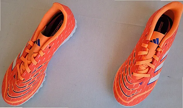 Youth Size 4 Orange/White Adidas Predator Club Turf Junior Soccer Shoes JH8864