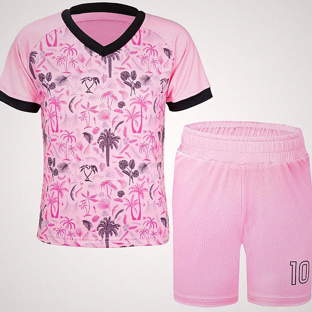 soccer clothes for girls
