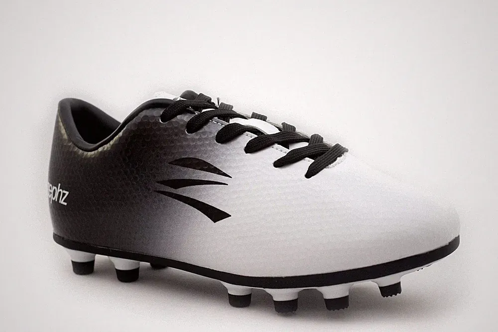 zephz Wide Traxx Soccer Cleat 8 X-Wide White/Black