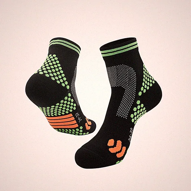 ZONBAILON Sport Compression Socks Athletic Breathable Socks for Basketball